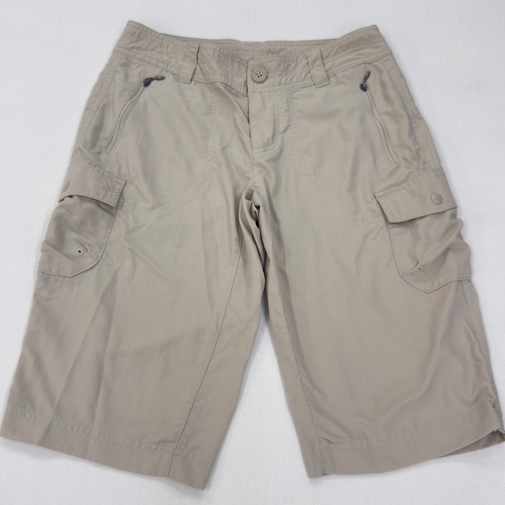 Columbia Womens Tan Khaki Cargo Hiking Shorts Low Rise Nylon Ripstop Size 2 13L